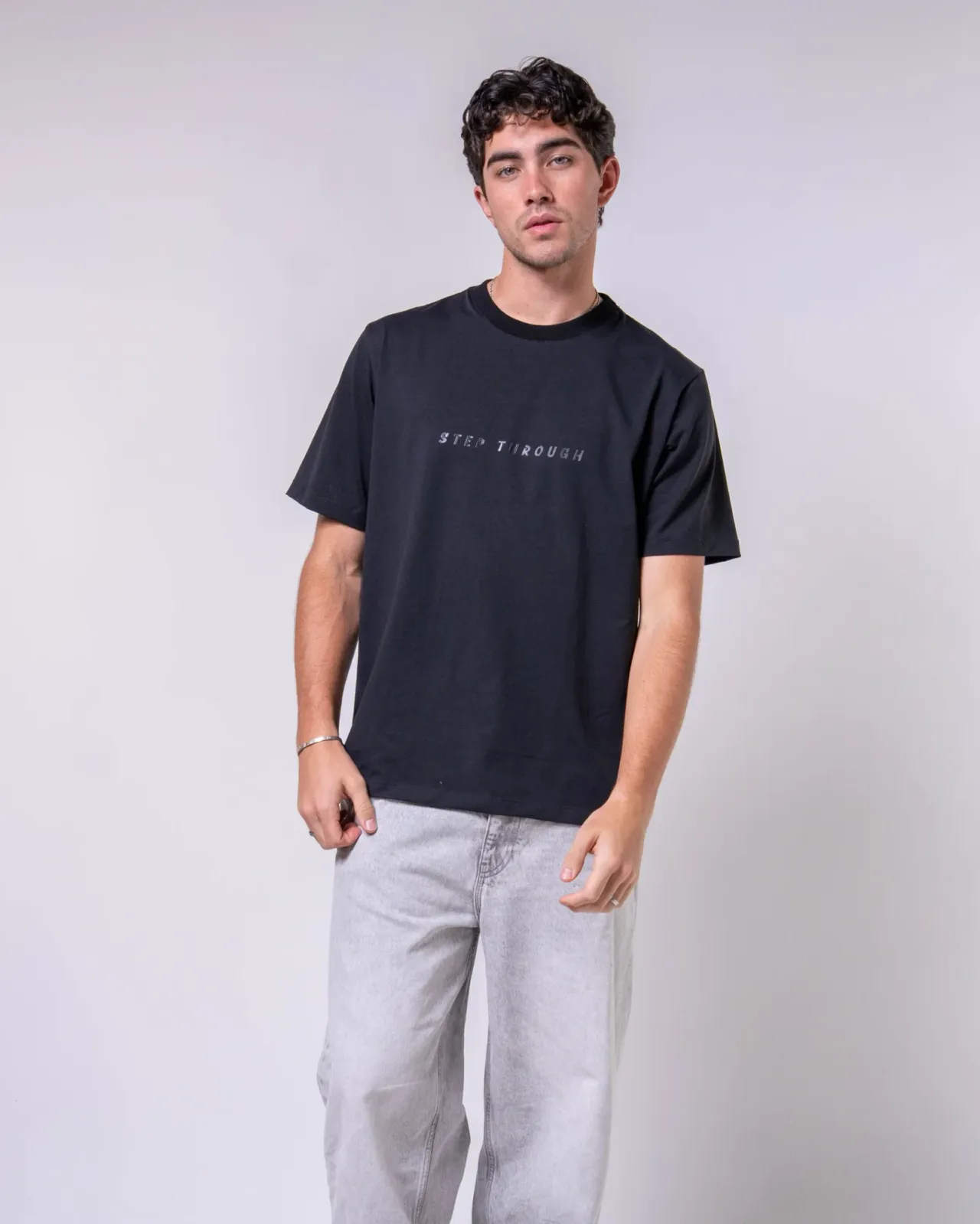 COSMO TSHIRT BLACK ASCEND