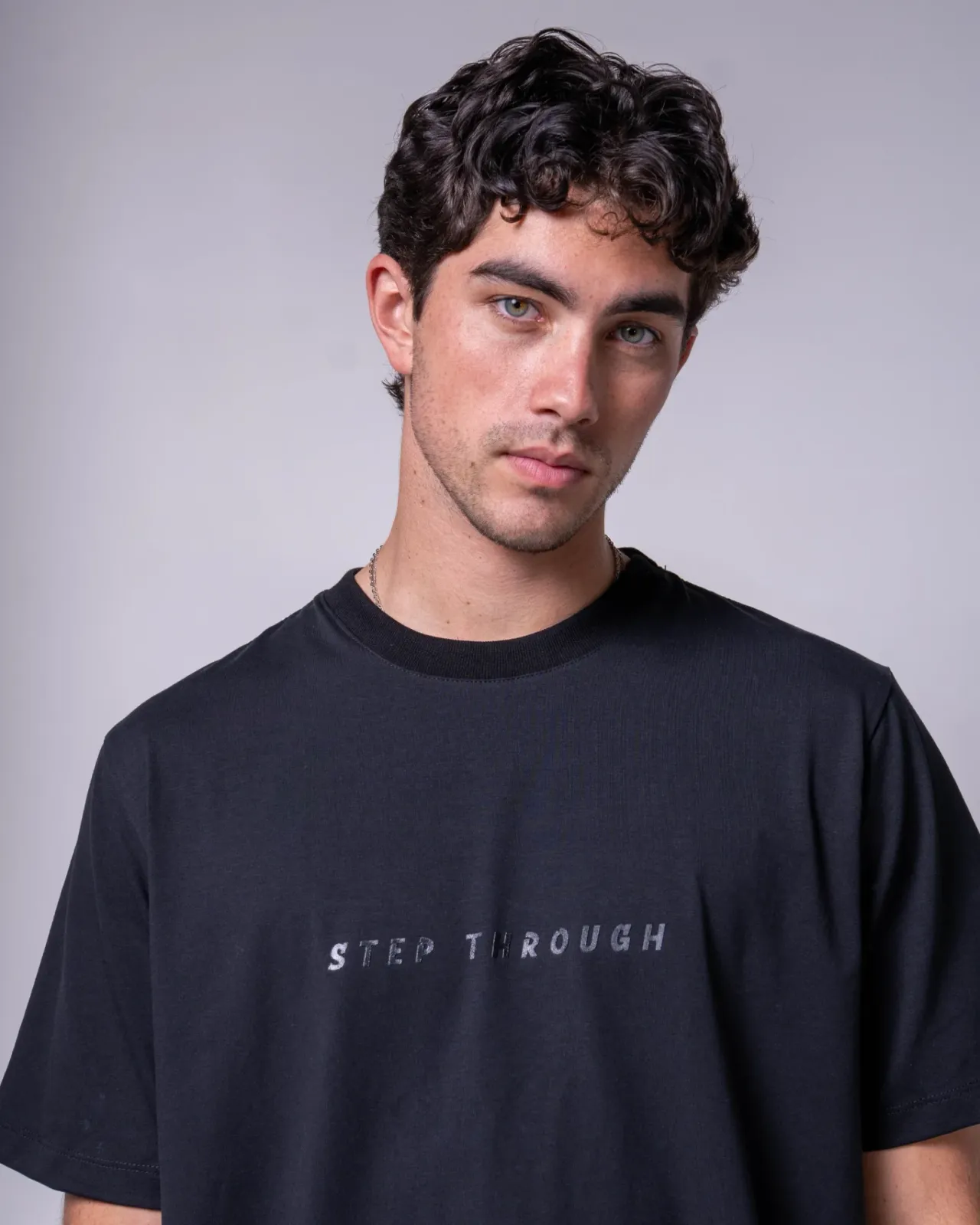 COSMO TSHIRT BLACK ASCEND