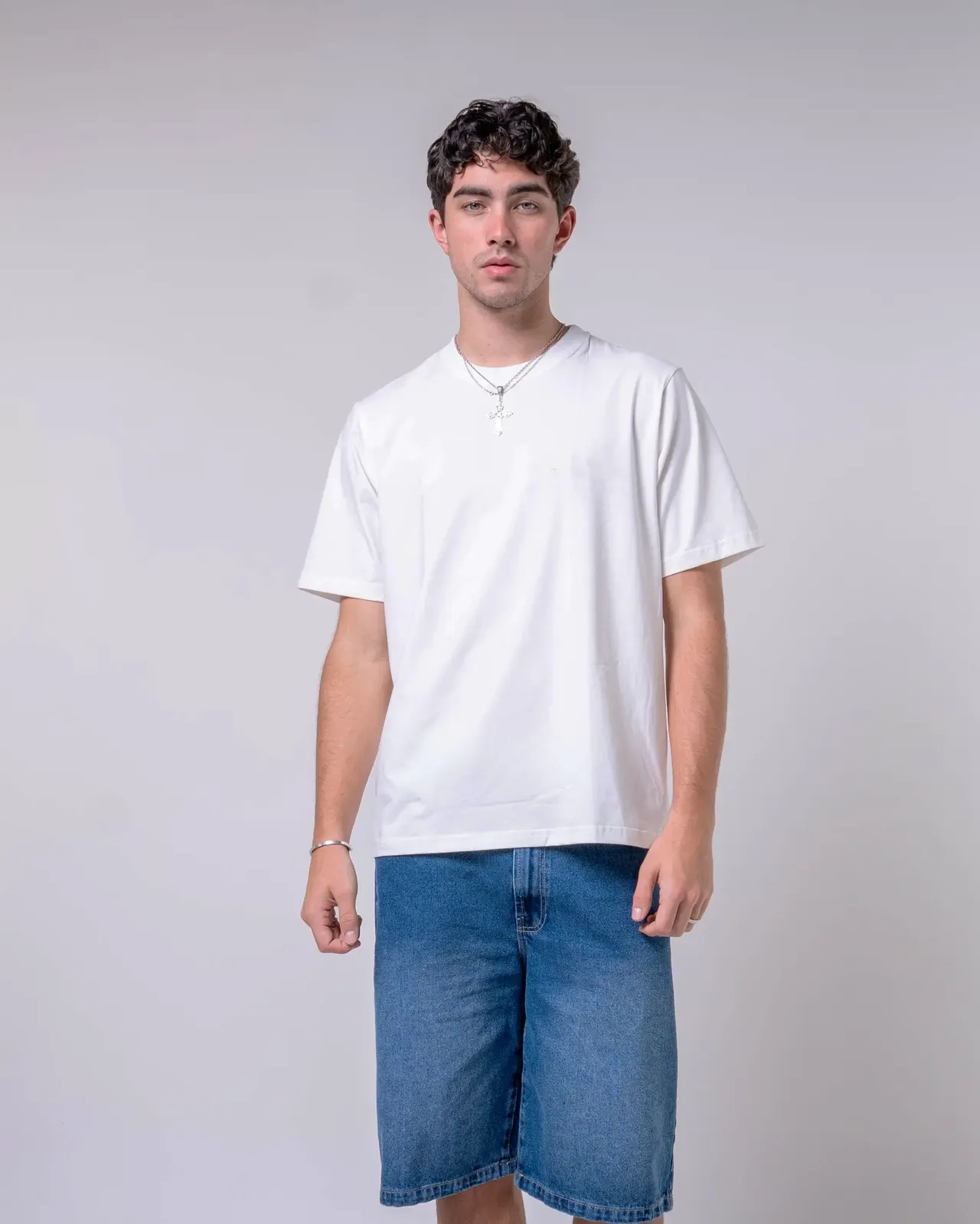 CAMISETA ESSENTIAL MARFIL