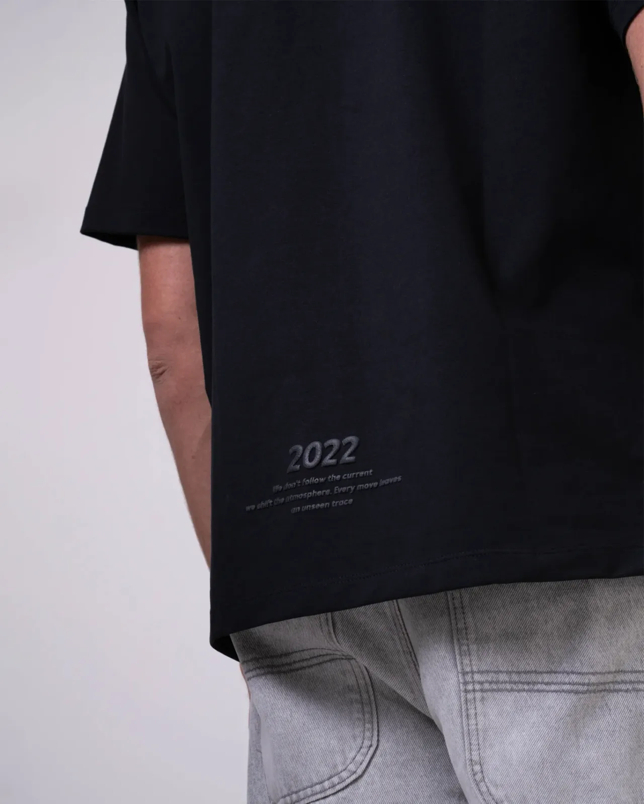COSMO TSHIRT BLACK ASCEND