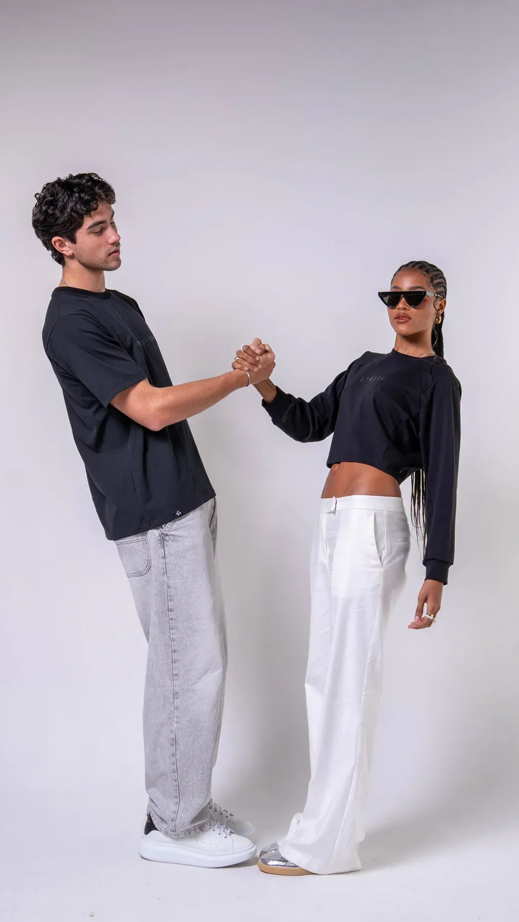 ASCEND CROPPED SWEARTSHIRT BLACK